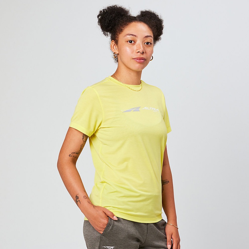 Altra EVERYDAY PERFORMANCE SHORT SLEEVE Women's T-Shirt Yellow | GOR-913728